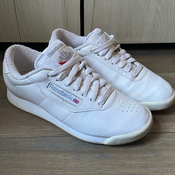 Reebok shoes - Picture 2 of 16